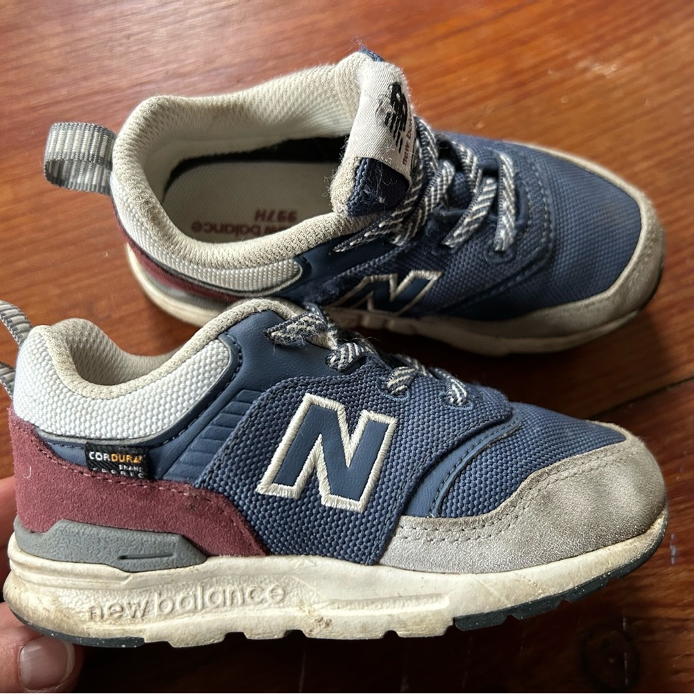 New balance sneakers size 8.5